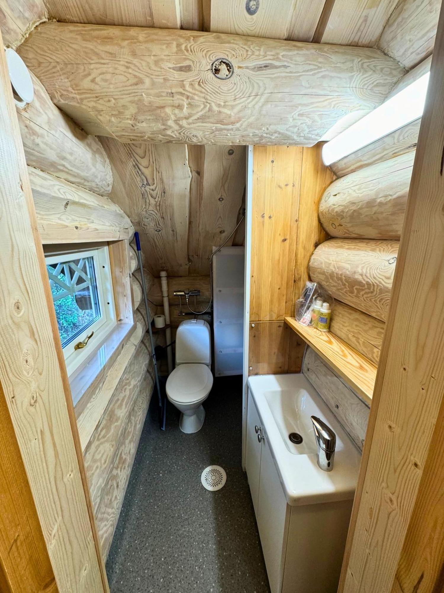 Unique Arctic Timber Cabin Skaidi Exterior photo