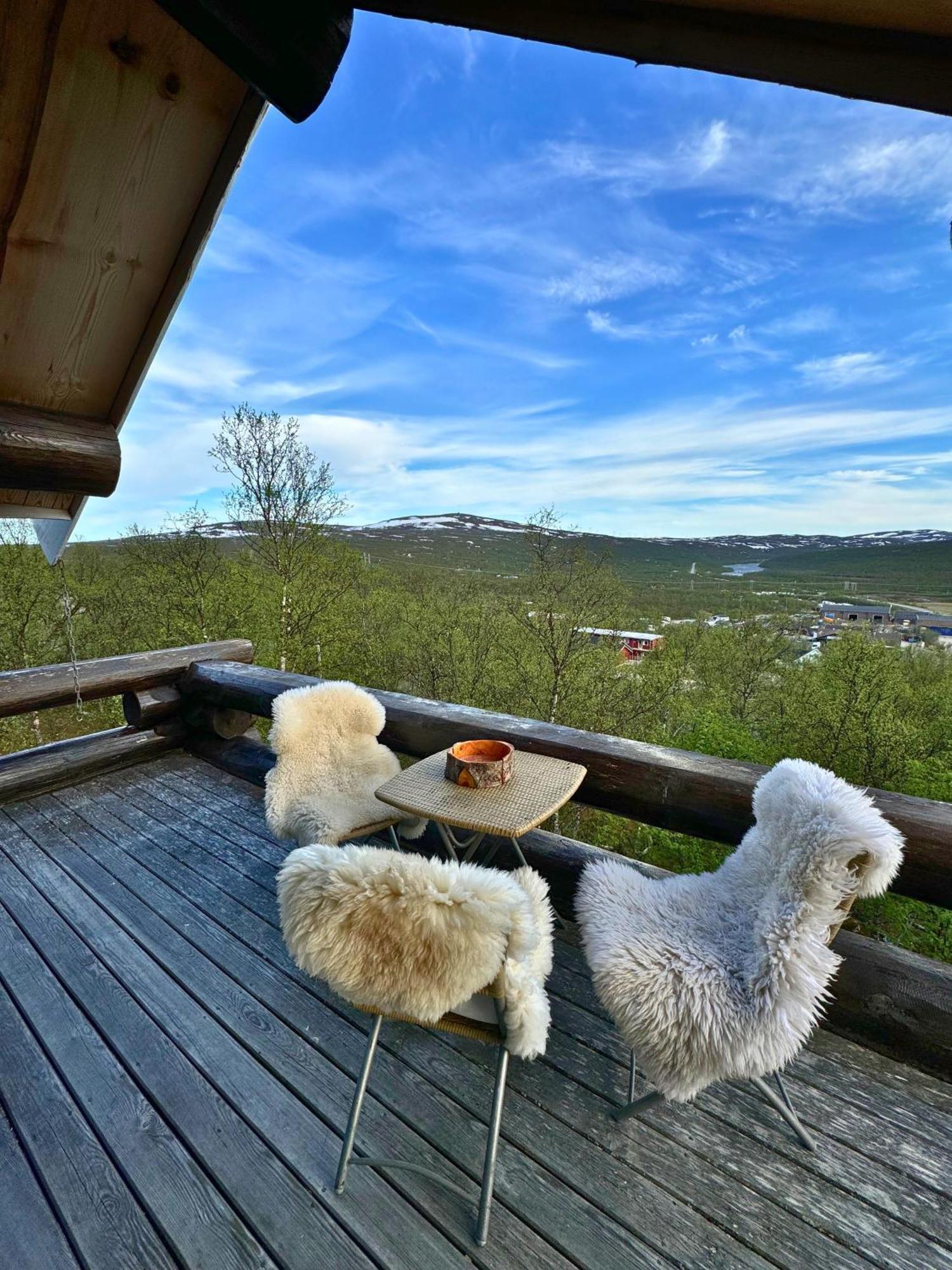 Unique Arctic Timber Cabin Skaidi Exterior photo